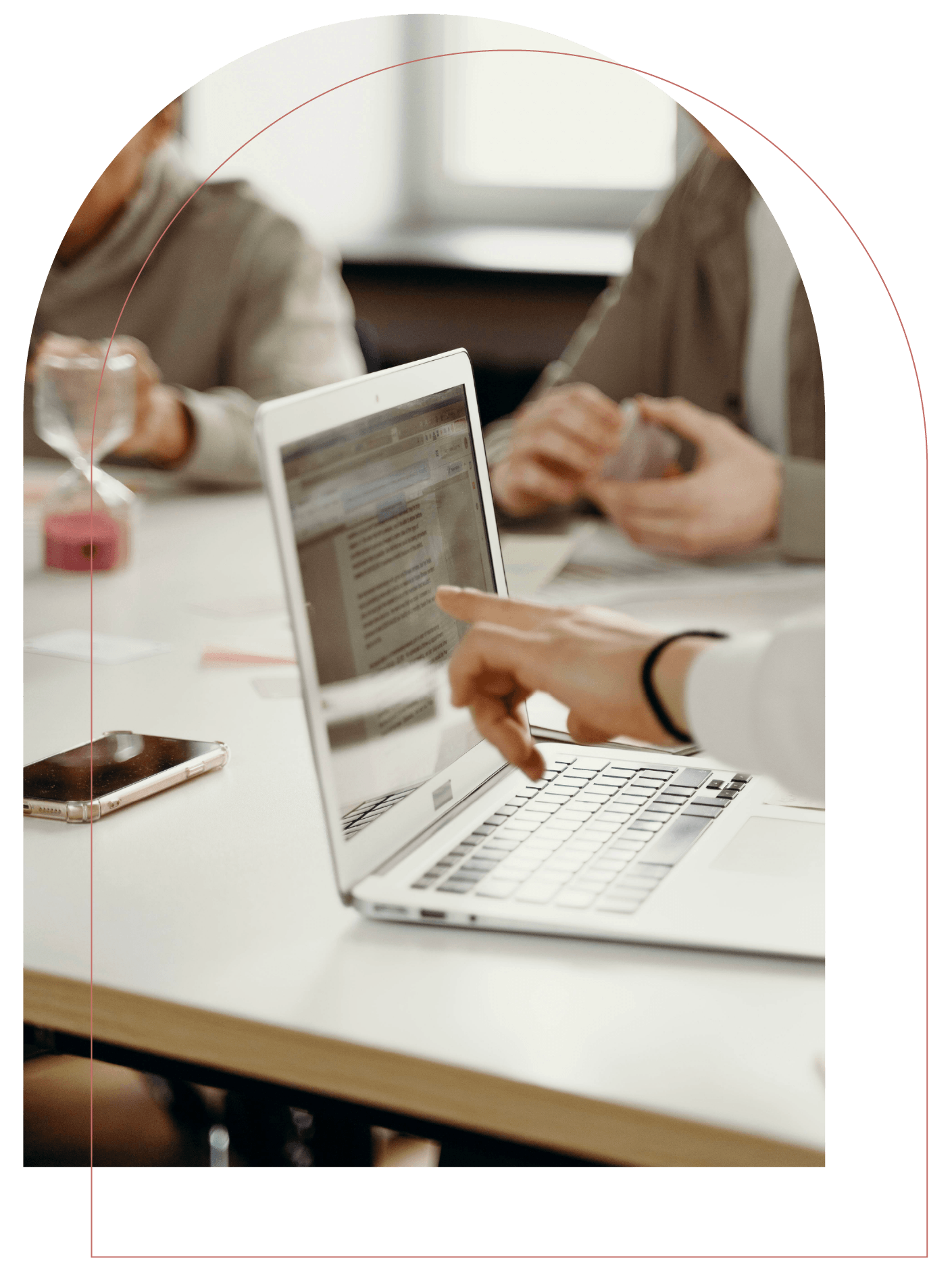 Montage photo - Brief communication